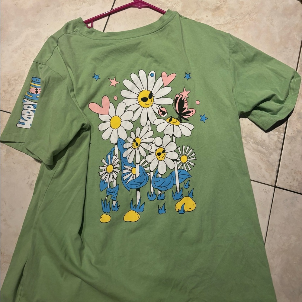 Graphic tee